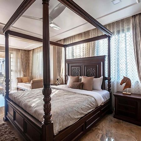 Stayvista'S Lake La Vie - Tranquil Lake-View Villa Amidst Farmland With Pool And Poolside Gazebo - Proximity To Sula Nāsik Eksteriør bilde