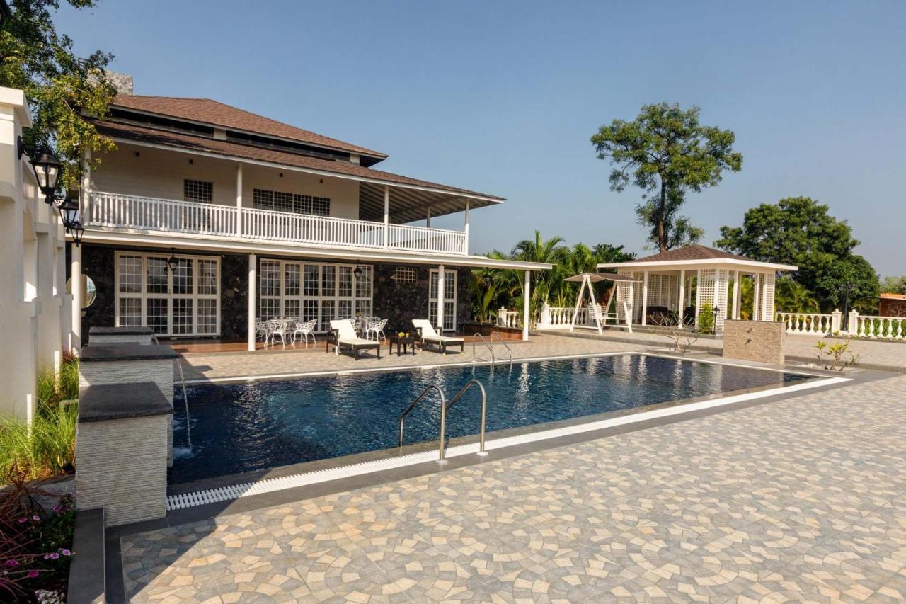 Stayvista'S Lake La Vie - Tranquil Lake-View Villa Amidst Farmland With Pool And Poolside Gazebo - Proximity To Sula Nāsik Eksteriør bilde